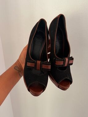 Tory burch